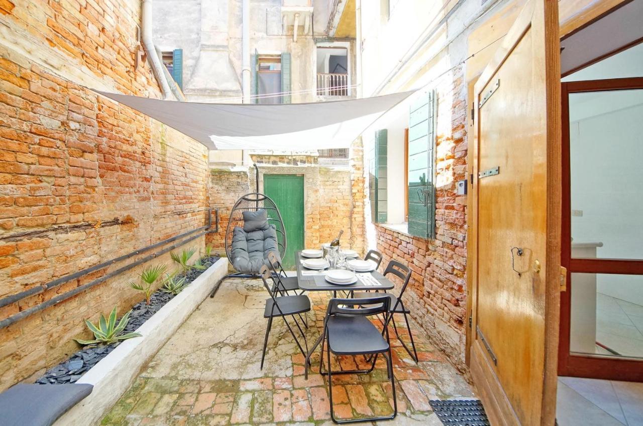 Gondola View Apartment ヴェネツィア エクステリア 写真