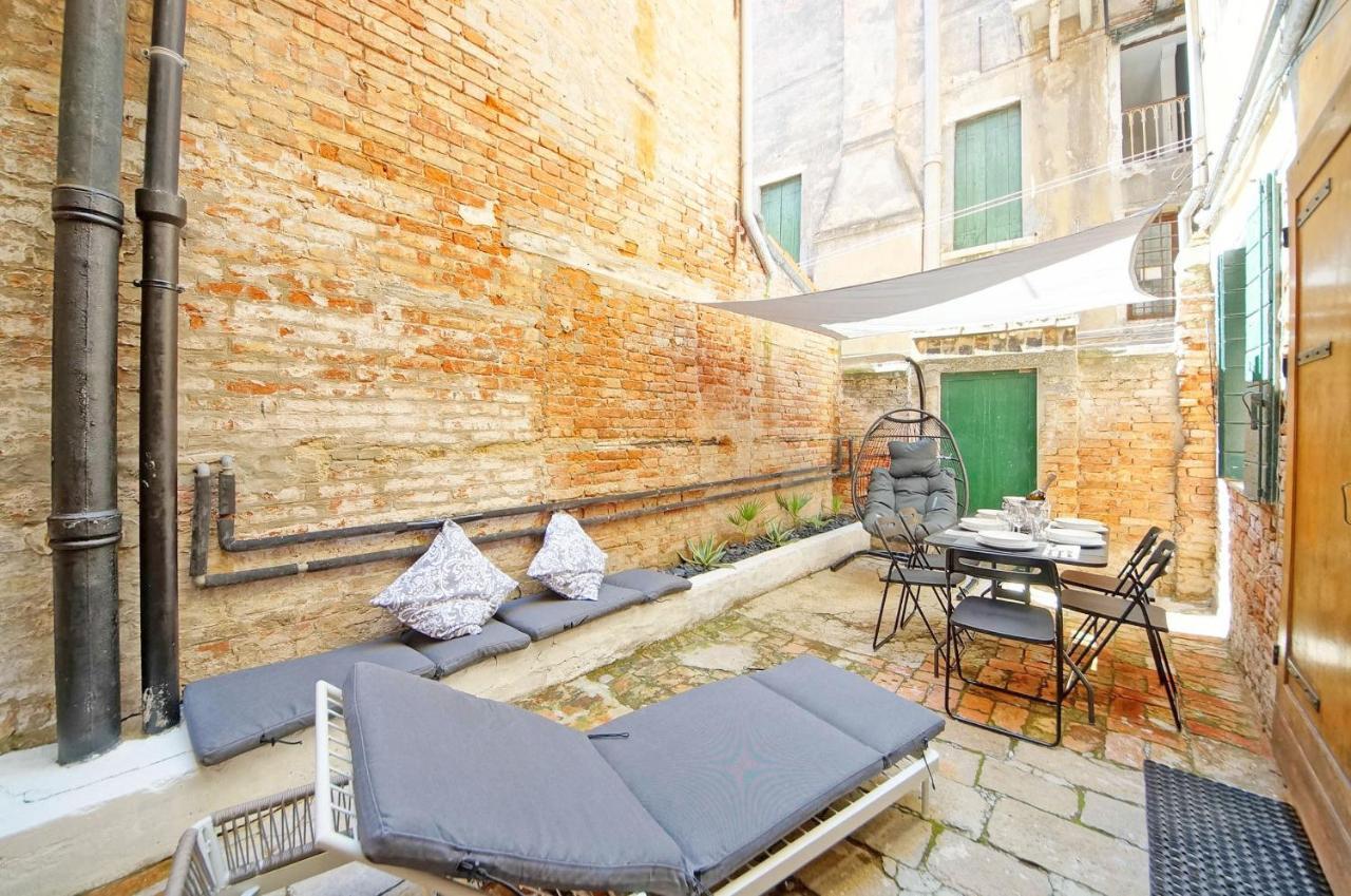 Gondola View Apartment ヴェネツィア エクステリア 写真