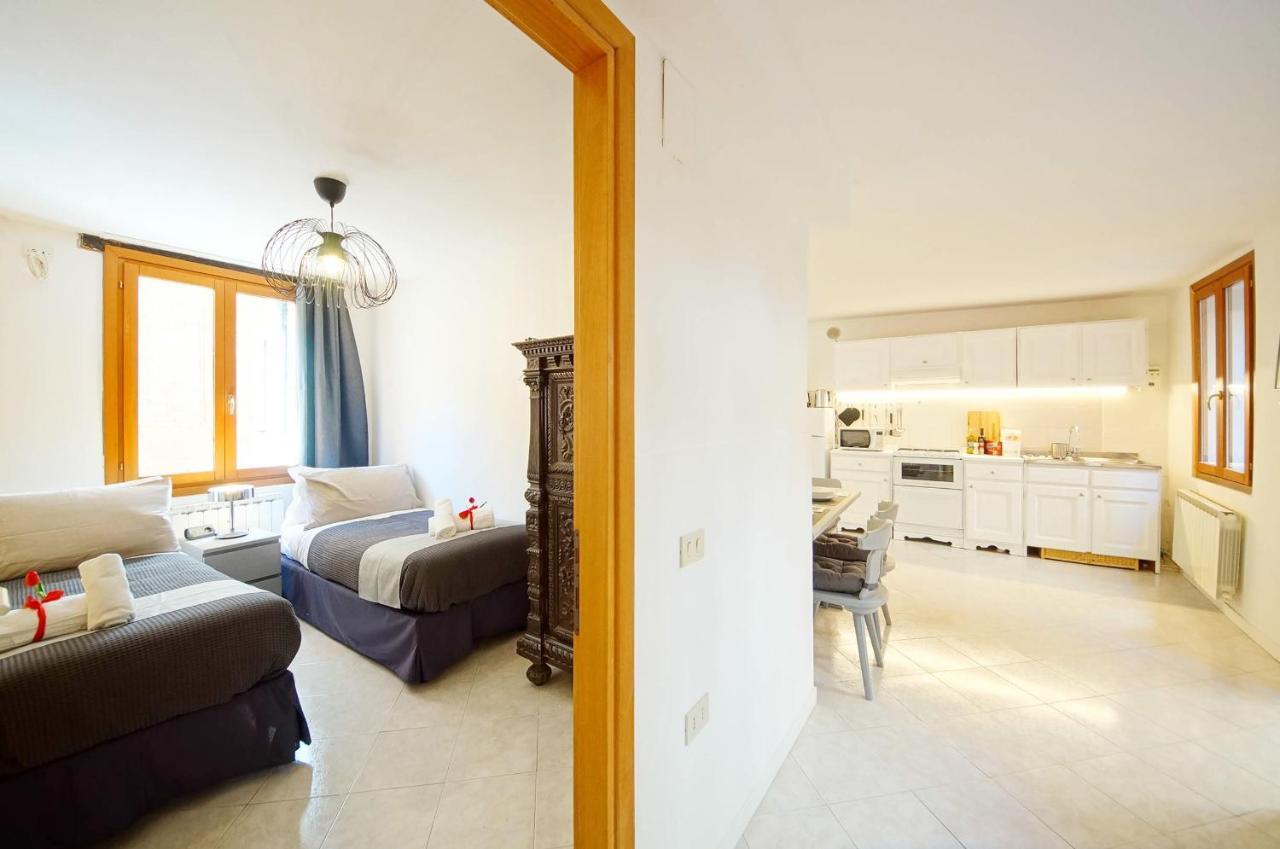 Gondola View Apartment ヴェネツィア エクステリア 写真