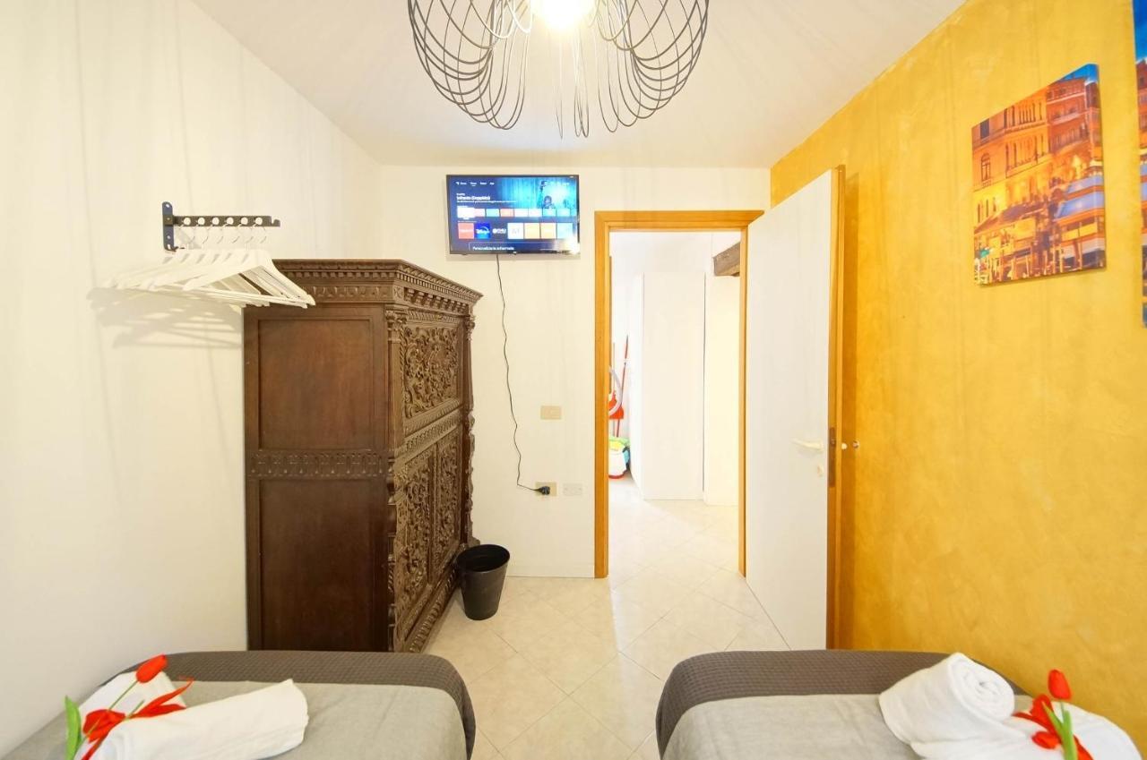 Gondola View Apartment ヴェネツィア エクステリア 写真